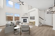 Walsh Cottage por David Weekley Homes en Fort Worth Texas