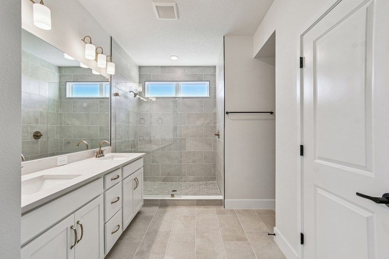 The Sneed - Bathroom