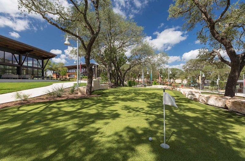 Kissing Tree - Golf
