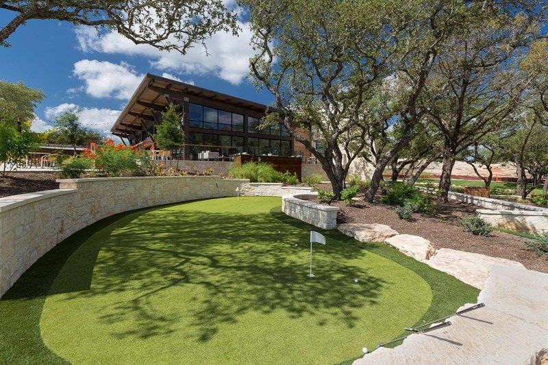 Kissing Tree - Amenity Center