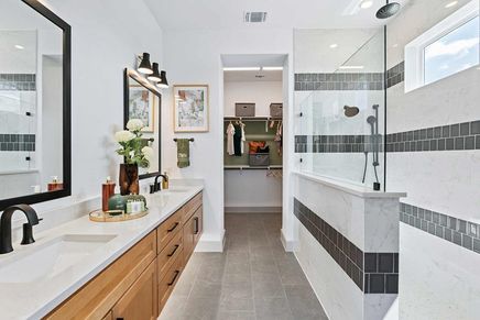 Kissing Tree - Owner's Bath