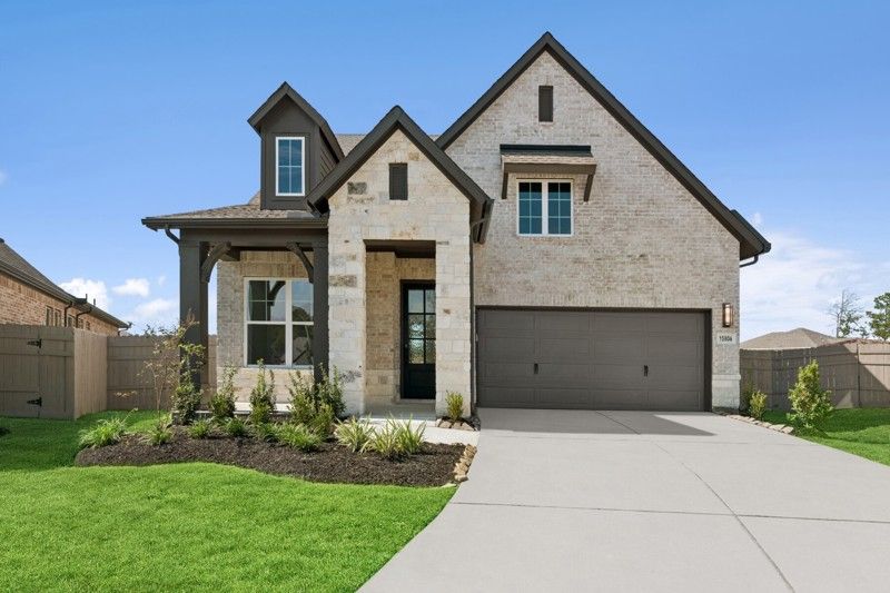 Busch - ARTAVIA - Reserve Collection: Conroe, Texas - David Weekley Homes