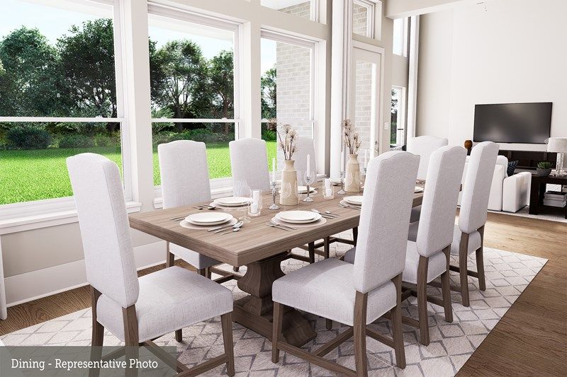 The Laredo - Dining Room