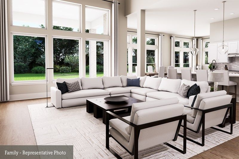 The Miranda - Family Room
