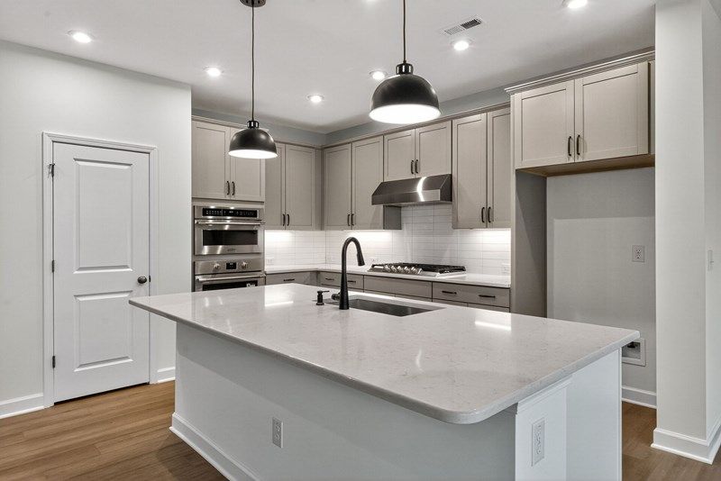 The Redbud - Kitchen
