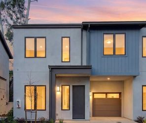 90 Woodbury Highlands Place 10 (Highland Rows B)