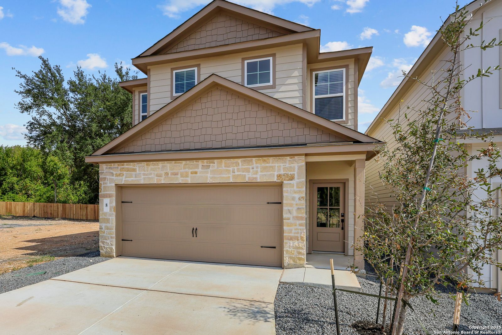 The Charlotte B - Cedar Heights: San Antonio, Texas - Davidson Homes