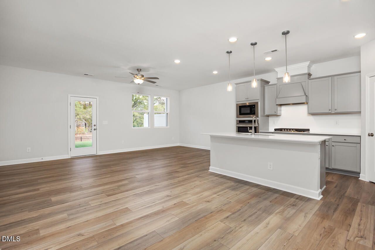 3851 Well Fleet Drive (The Warren Interior)