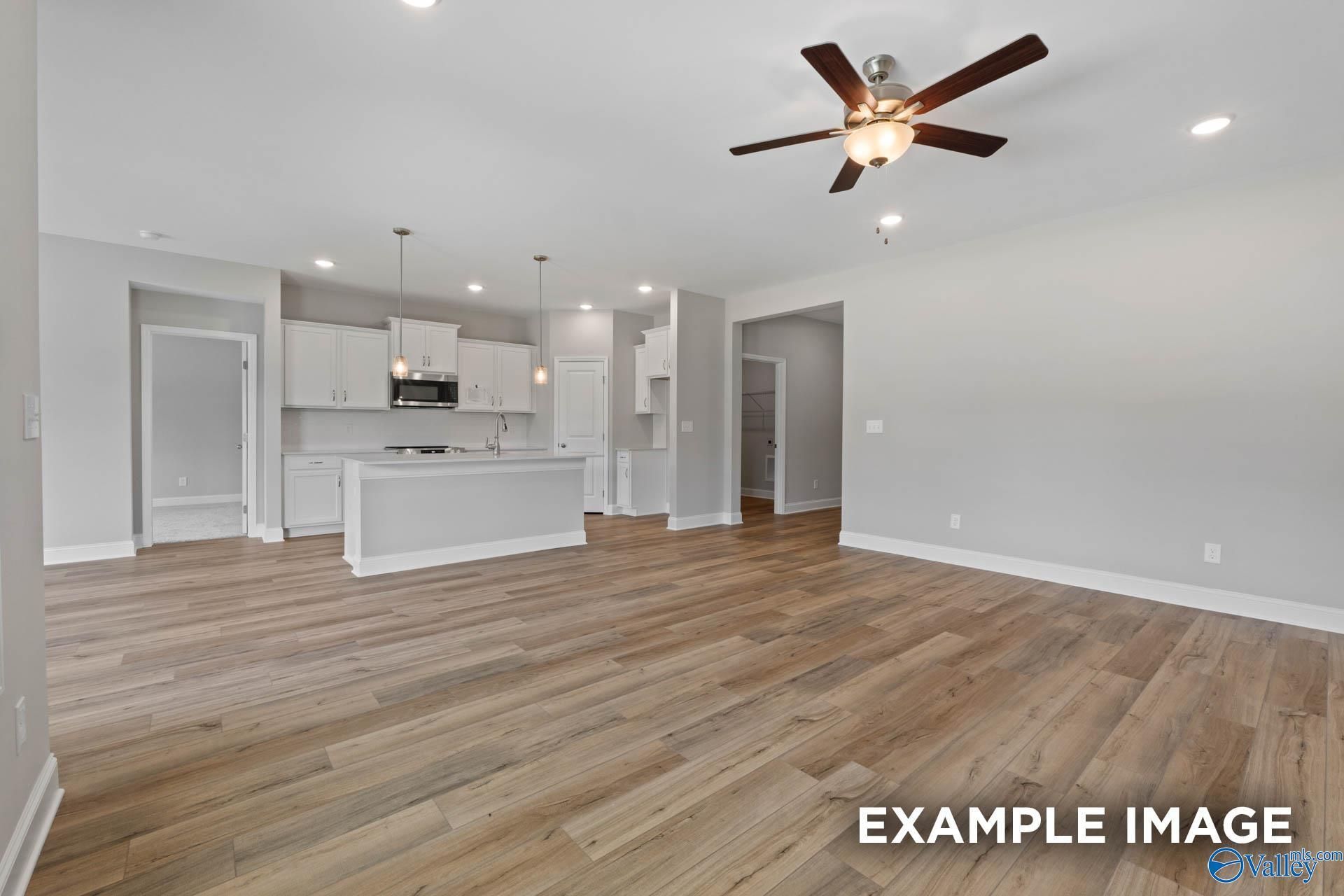 Blue Spring por Davidson Homes en Huntsville Alabama