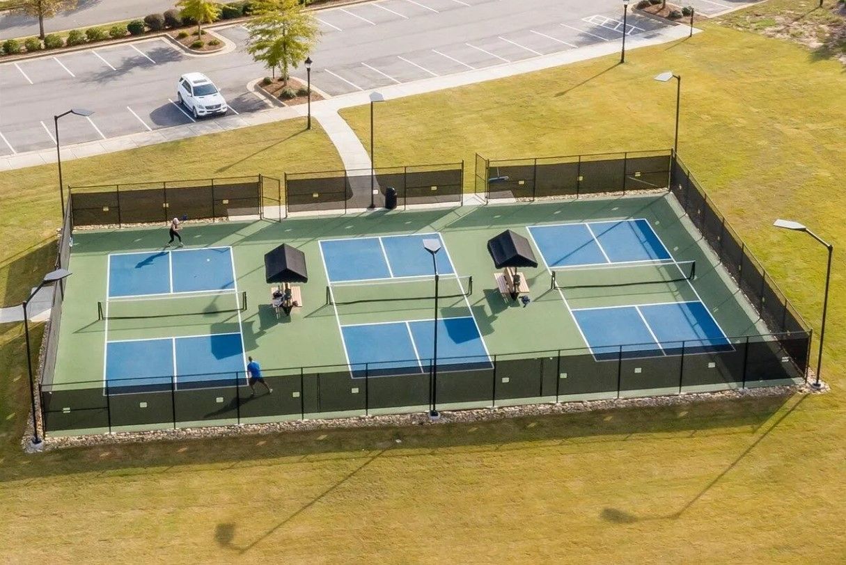 The Club at 12 Oaks