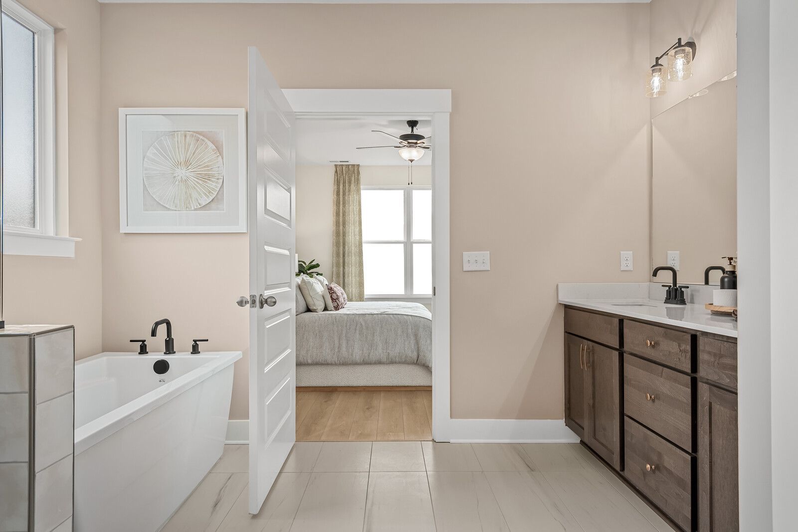 The Ridgeport Bathroom 1