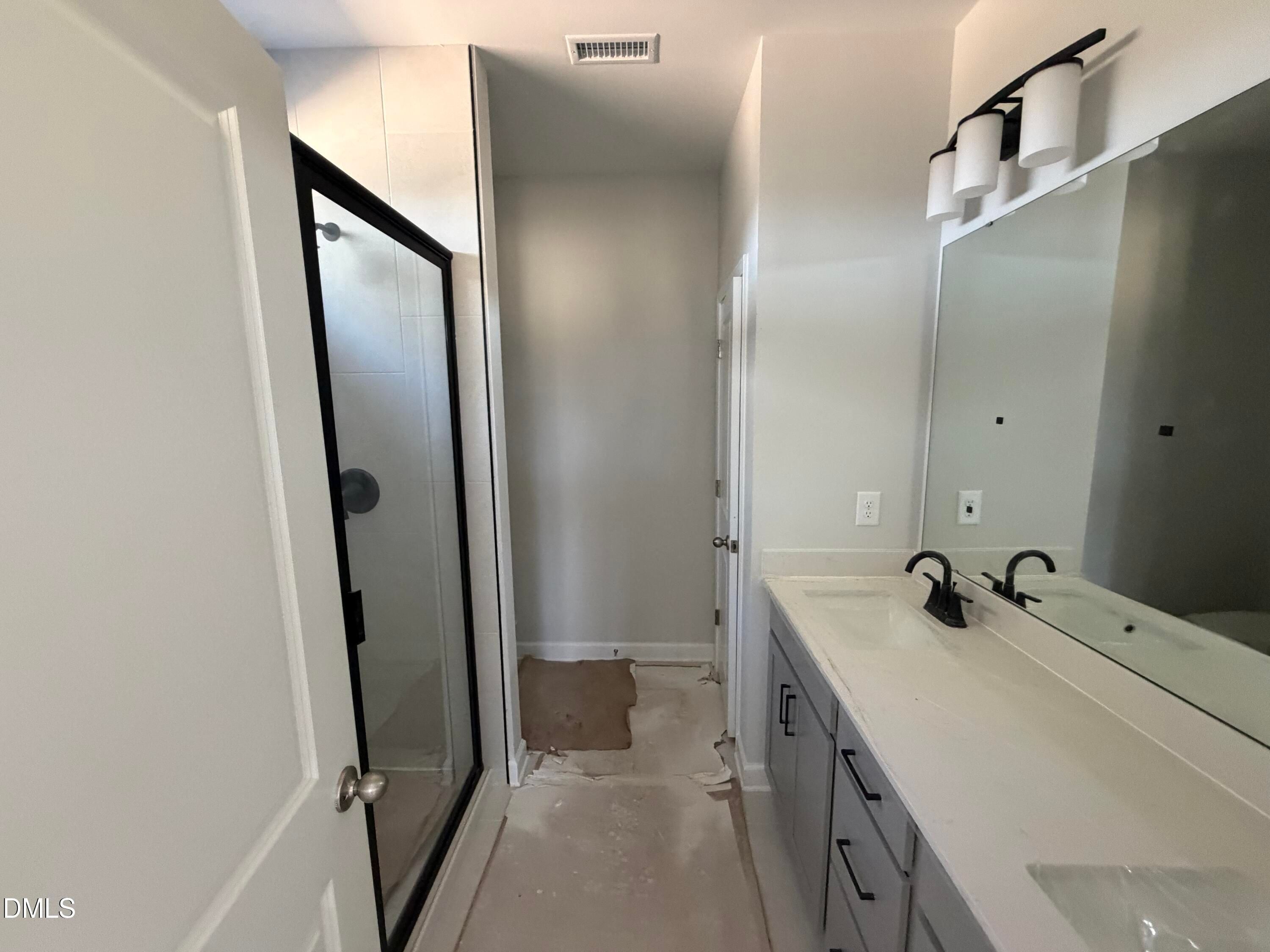 26 Charred Oak Ct (The Carter C)