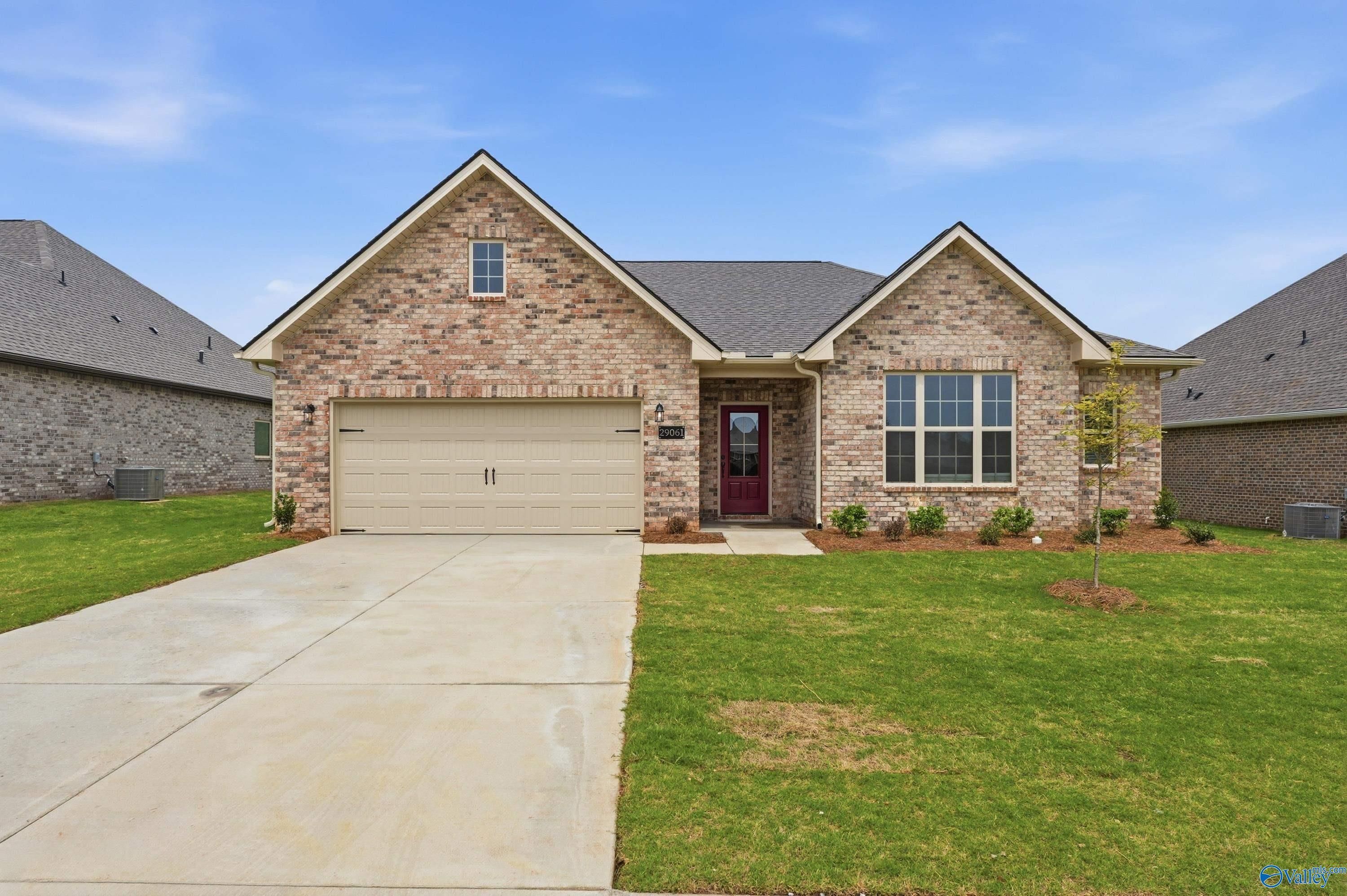 The Montgomery - Creekside: Harvest, Alabama - Davidson Homes