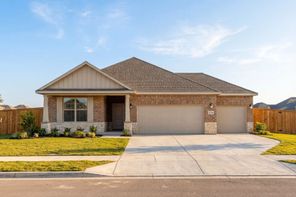 206 Briarwood Drive (The Everett D)