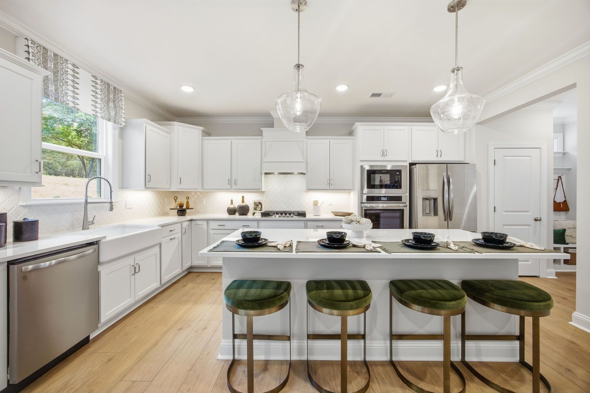 The Hickory II Gourmet Kitchen