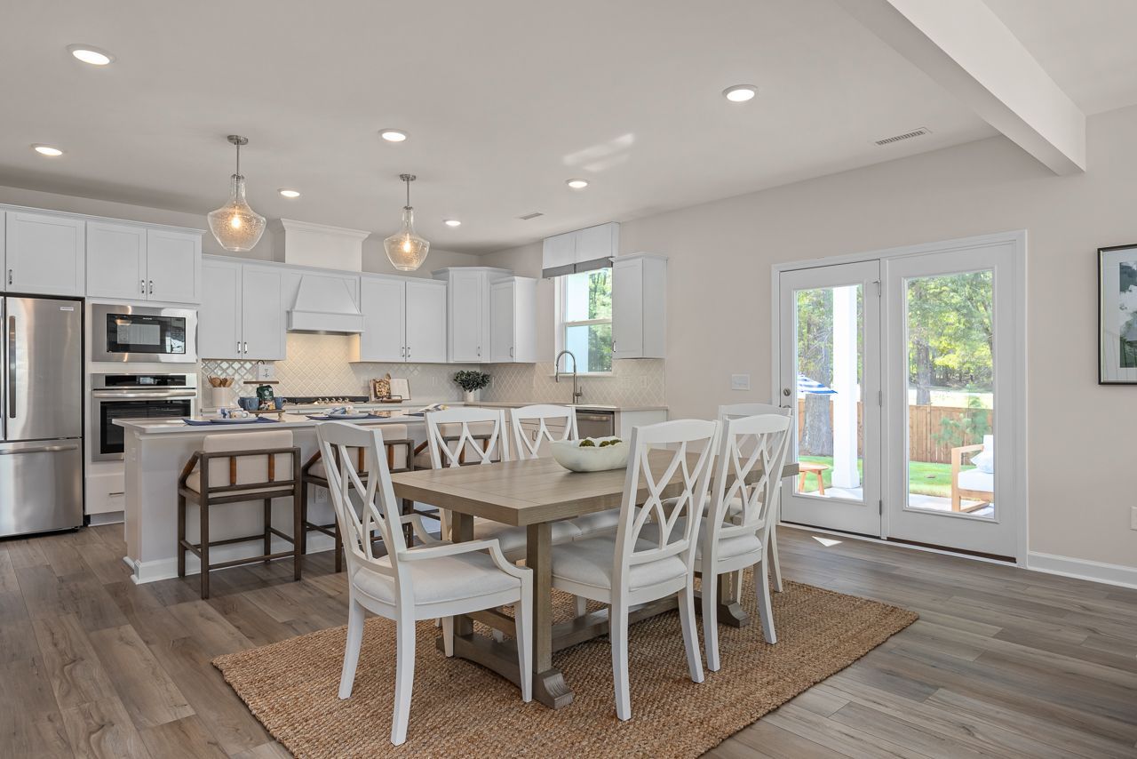 The Hickory Breakfast & Gourmet Kitchen