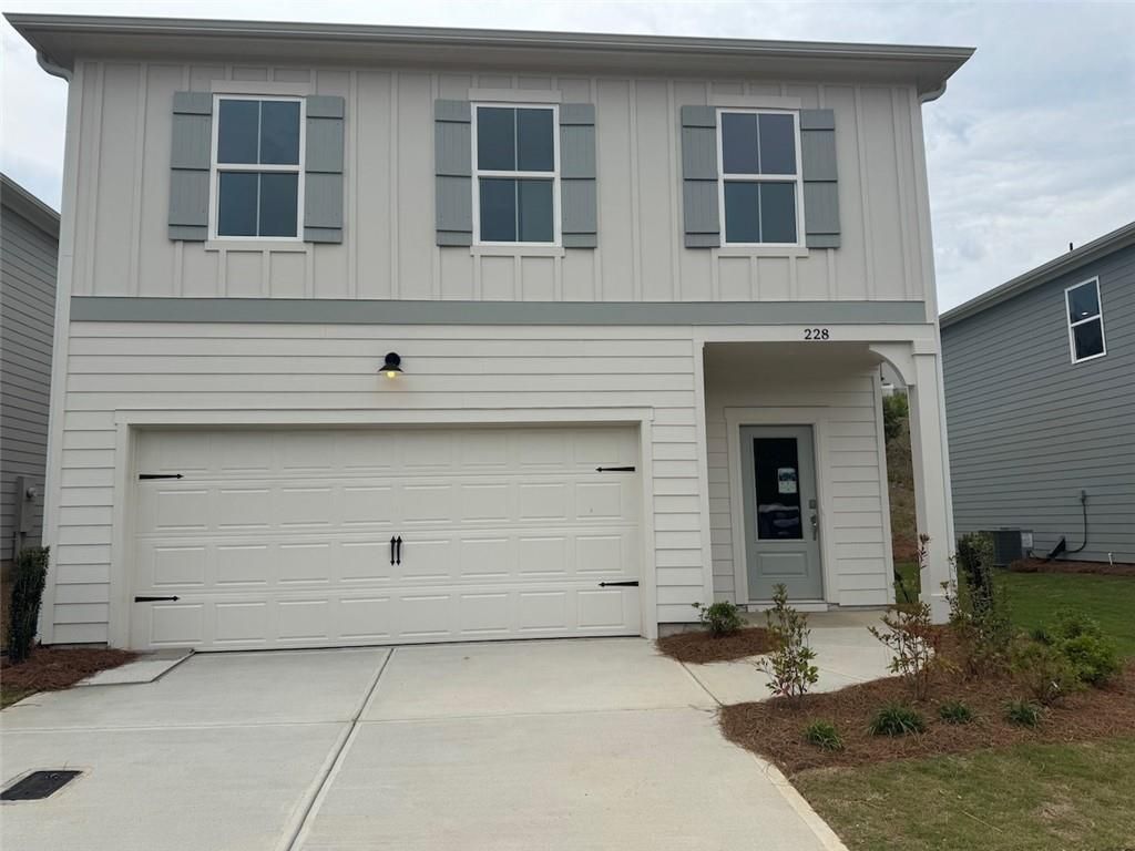 The Burton B - The Bluffs: Canton, Georgia - Davidson Homes
