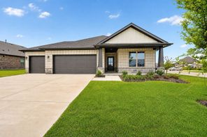 202 Briarwood Drive (The Everett D)
