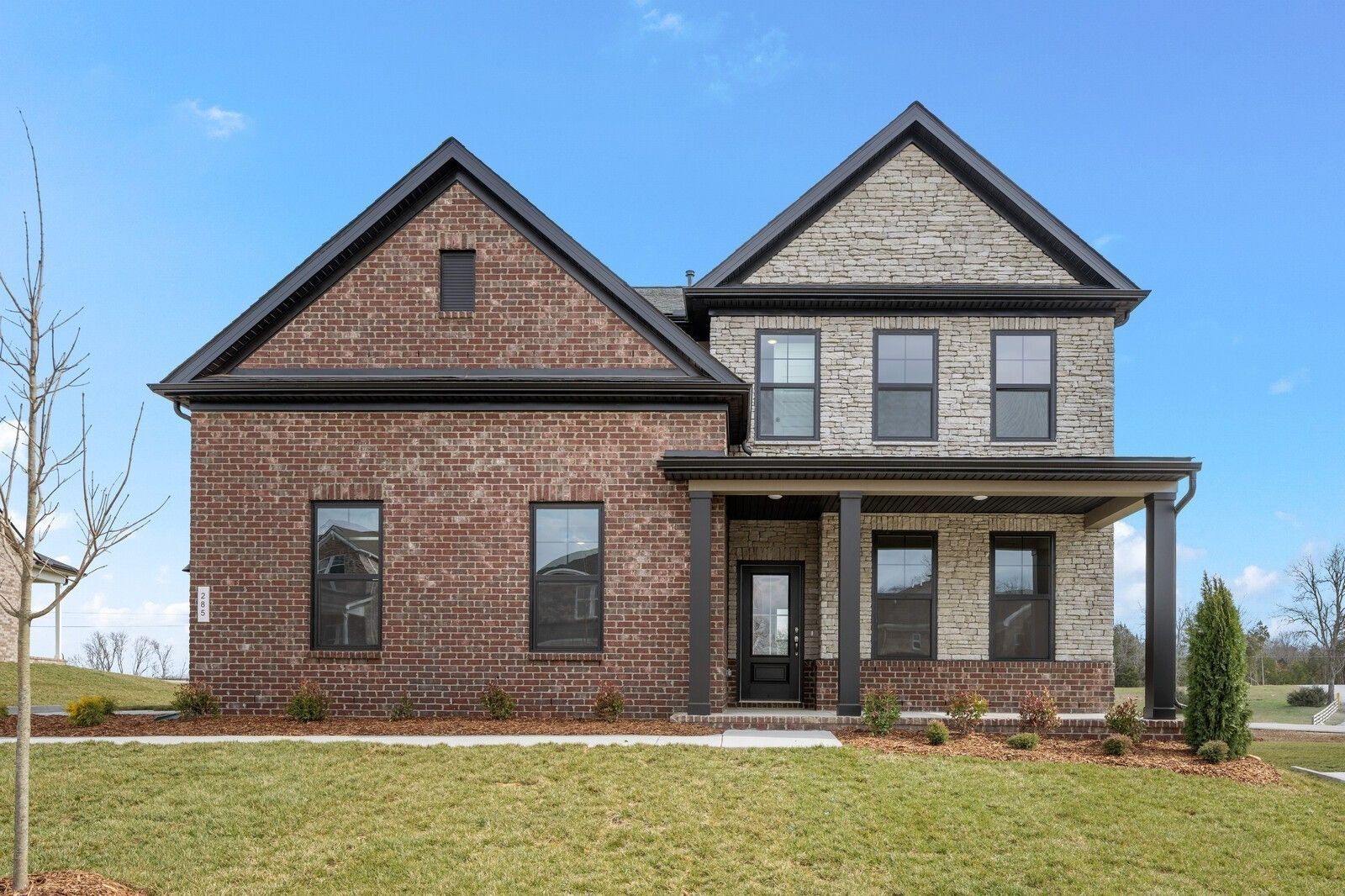 285 Johnnys Place (The Henry C)