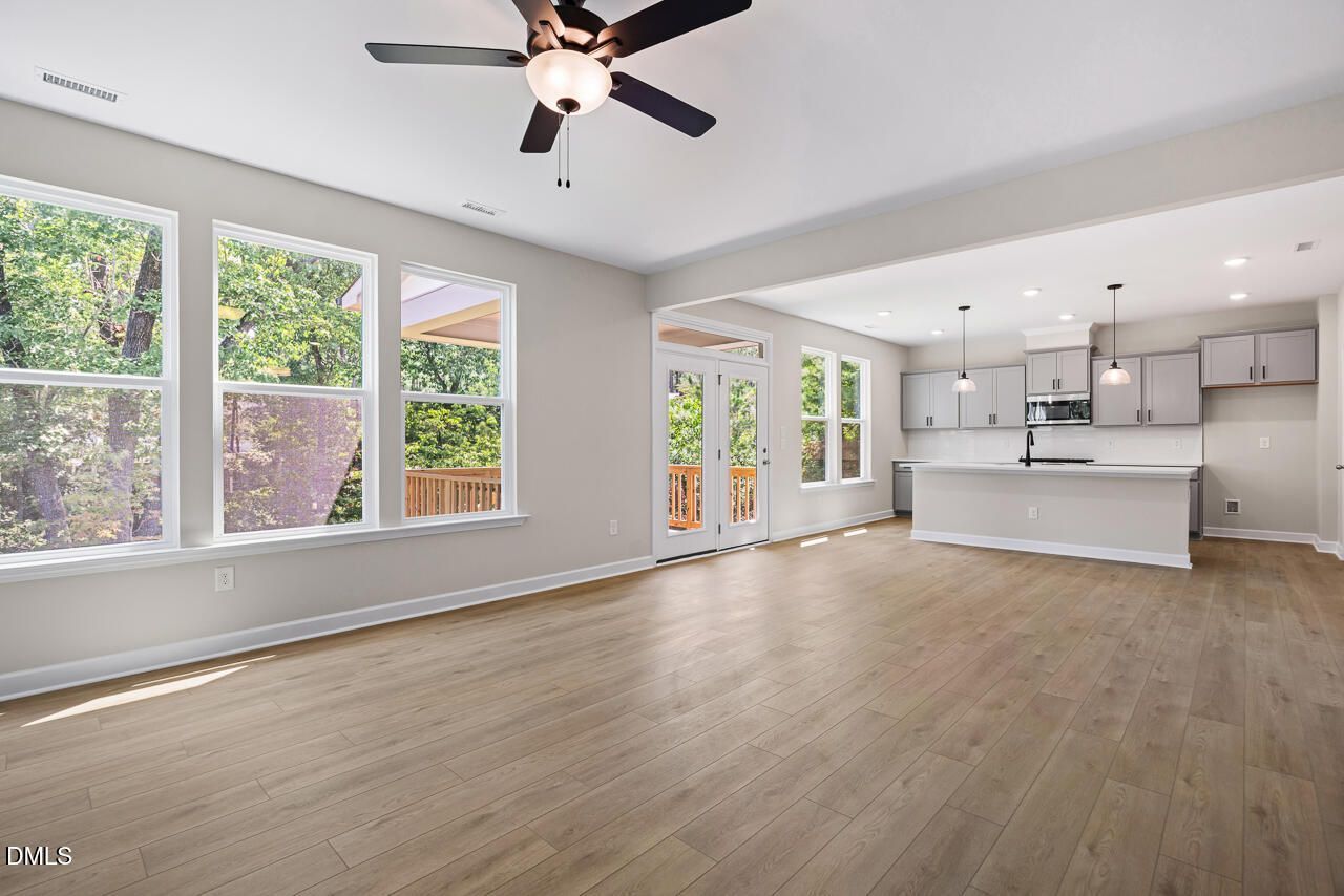 No Caption