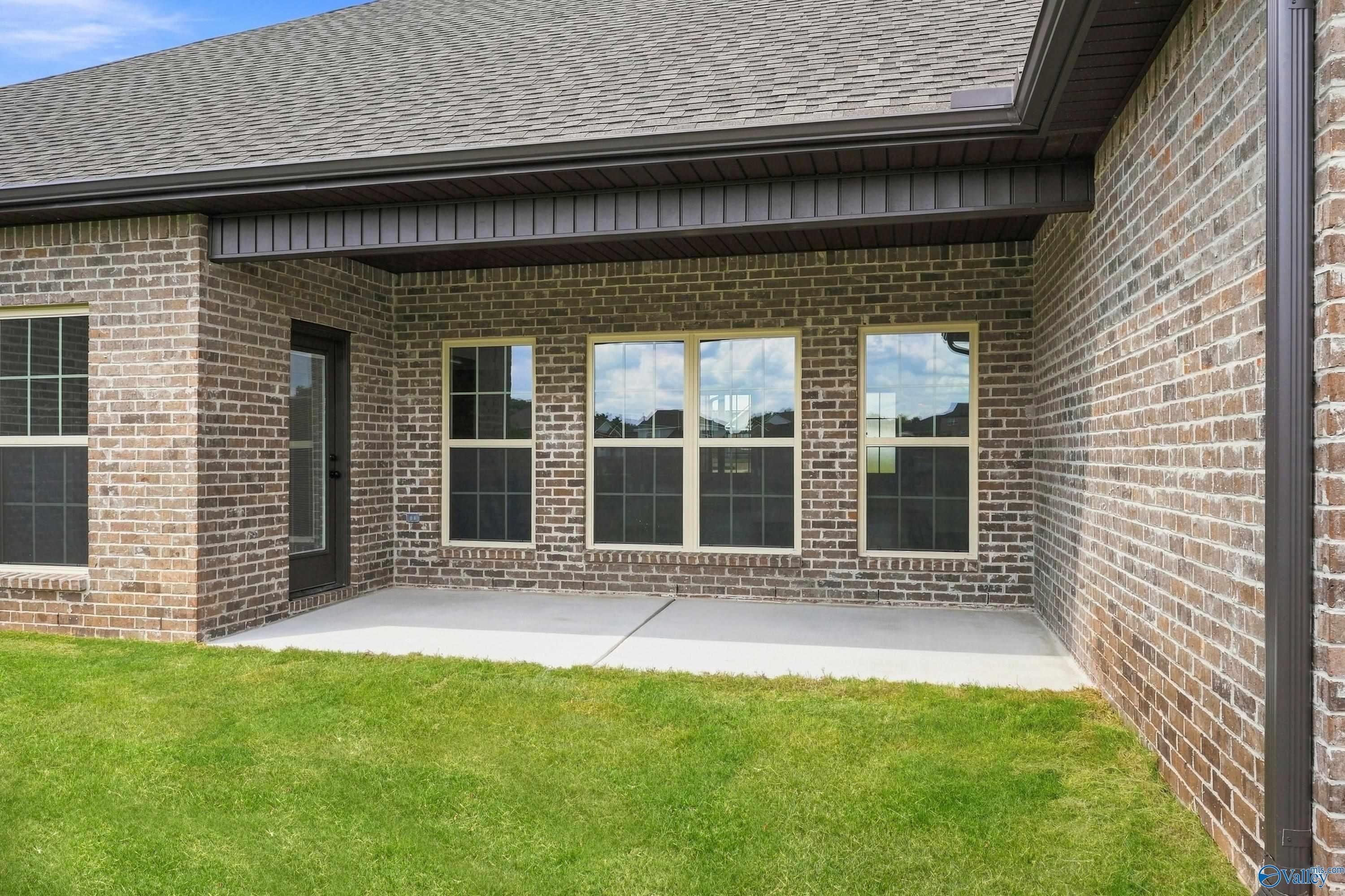 No Caption