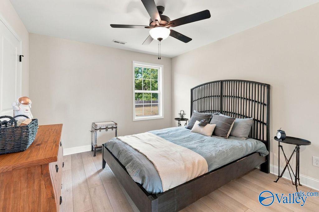 No Caption