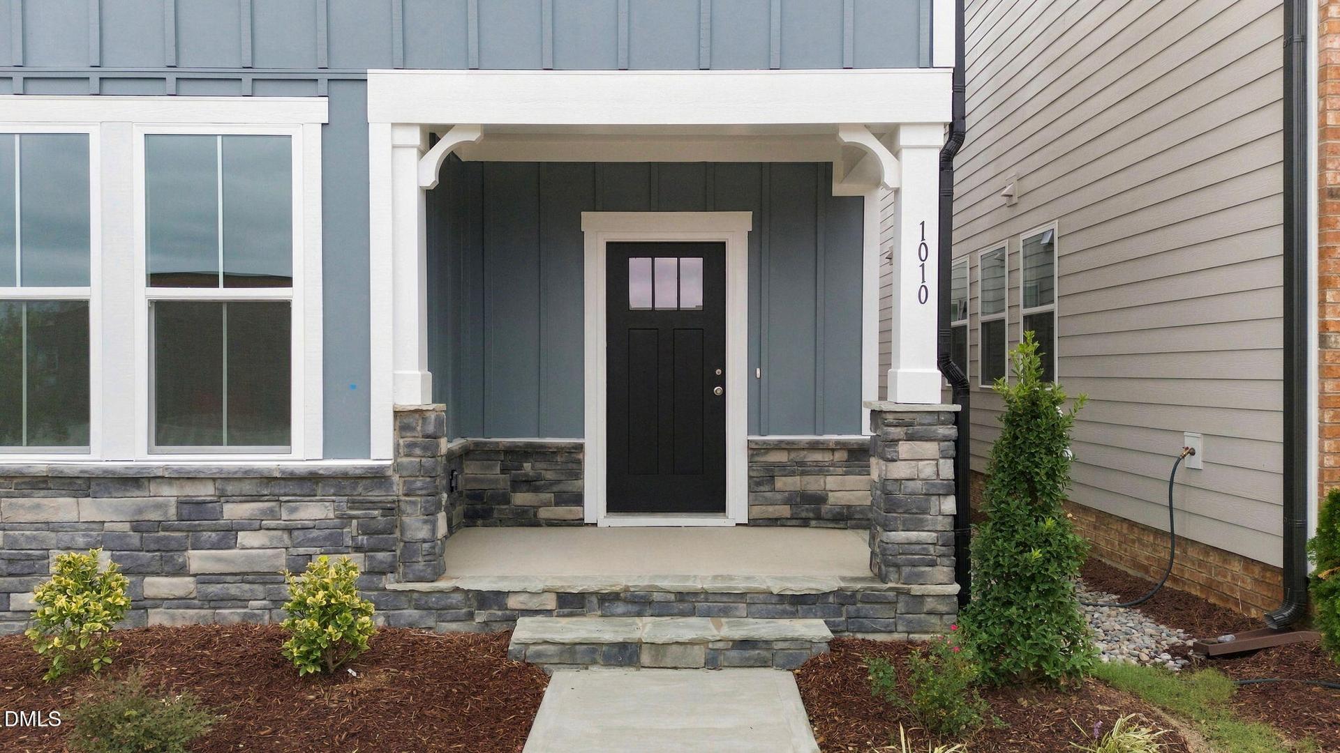 No Caption