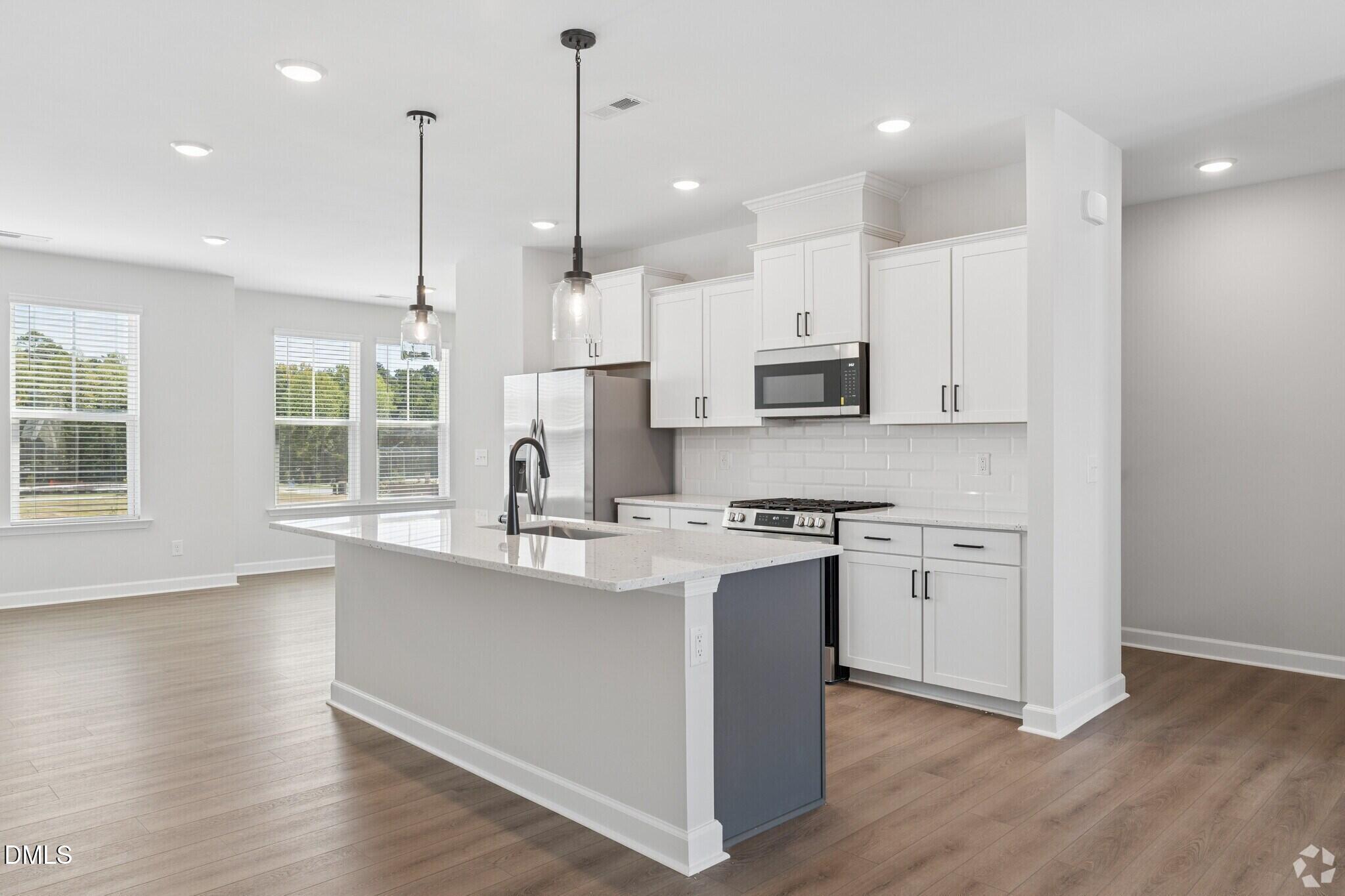 405 Bahia Drive (The Mitchell Interior)