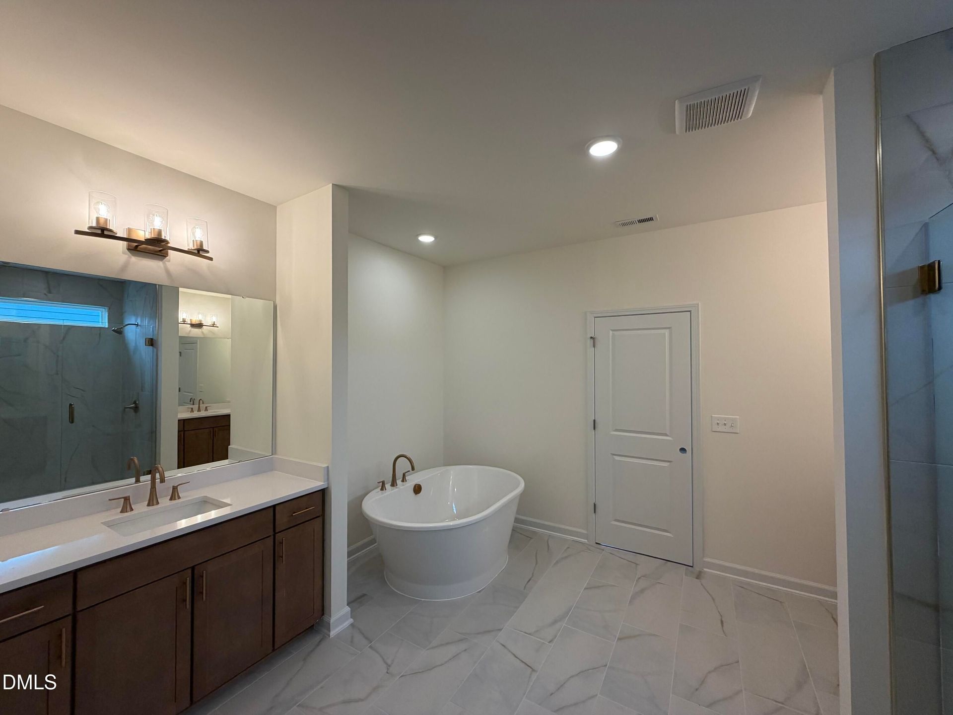 No Caption