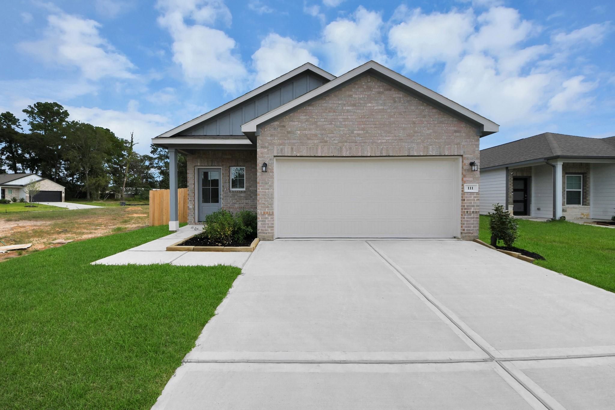 The Sabine F - Caney Creek Place: Conroe, Texas - Davidson Homes