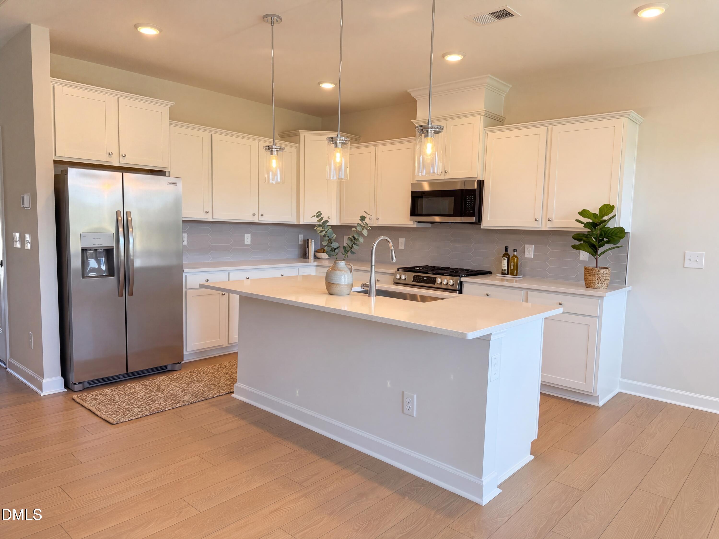 3833 Well Fleet Drive (The Graham Interior)