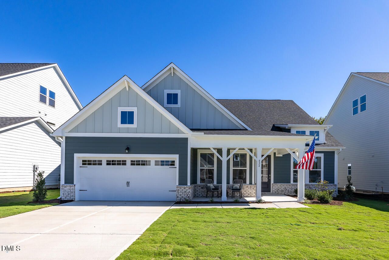 824 Diana Victoria Court (The Magnolia A)