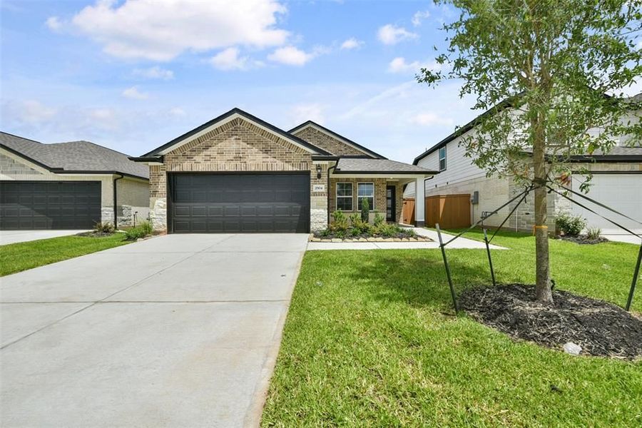 2504 Bolinas Bluff Drive. Katy, TX 77493