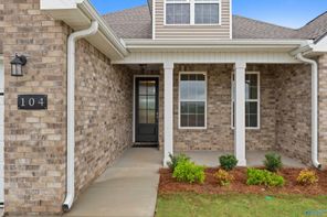 104 Goodwood Lane (The Rockford with Bonus)