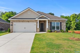 The Daphne C - Lynn Meadows: Meridianville, Alabama - Davidson Homes