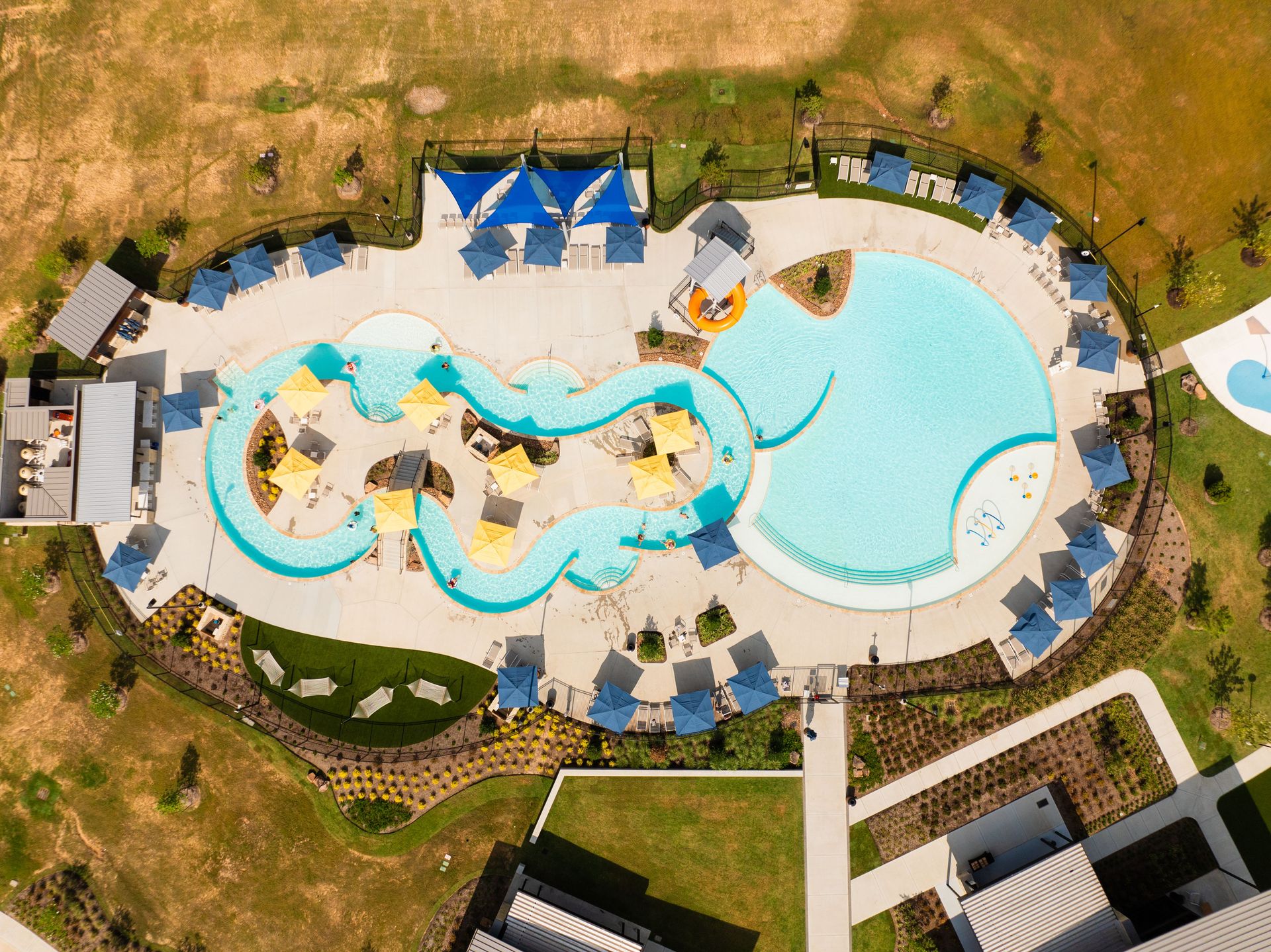 The Retreat Amenity Village - Lazy River & Pool