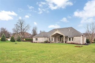 Sanria Estates por Decesare Properties en Pittsburgh Pennsylvania