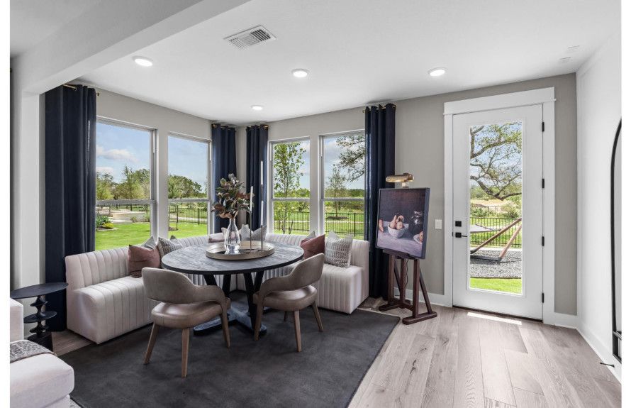 Elegant Dining Spaces