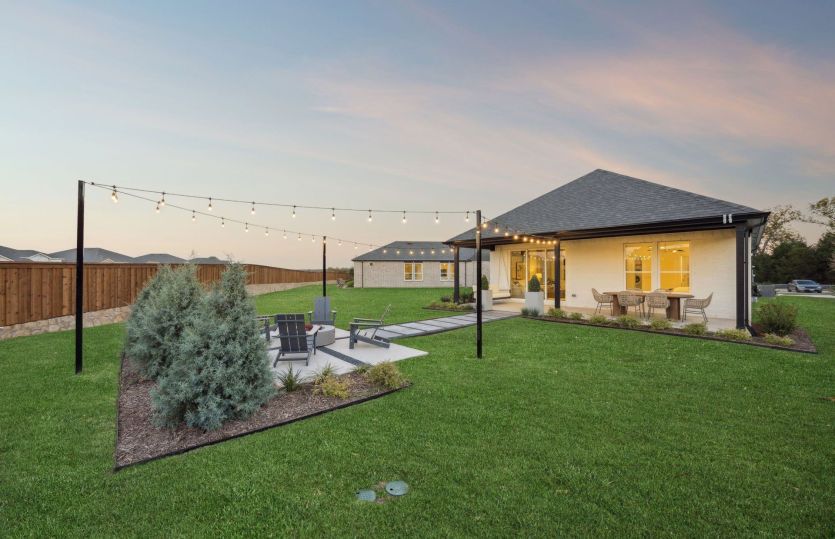 Spacious backyard