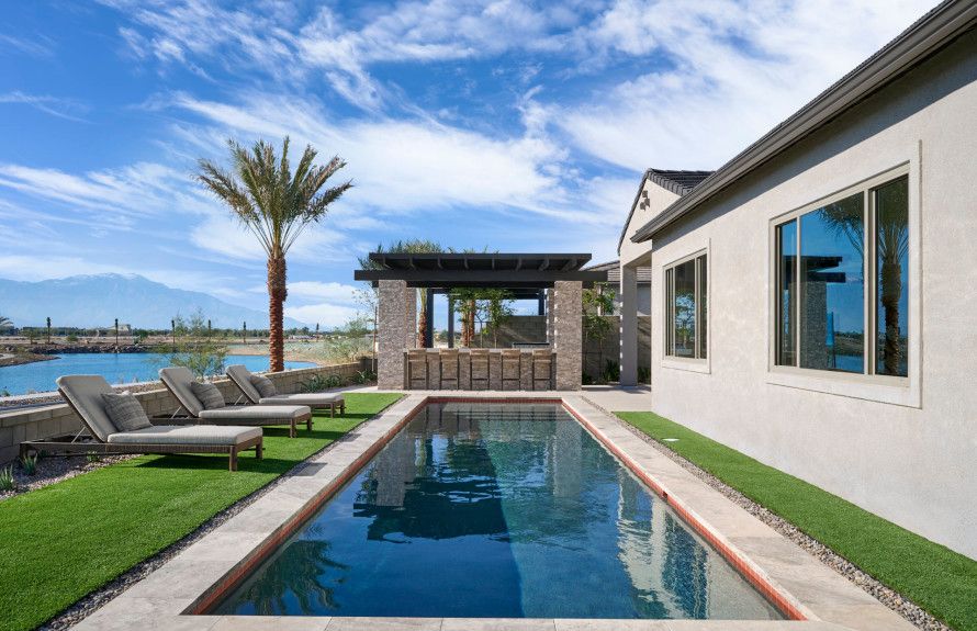 Model Backyard