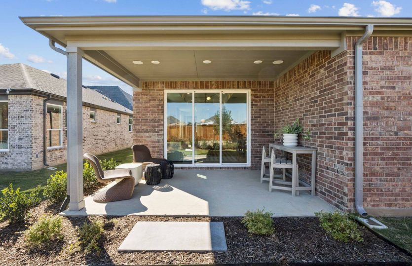 Spacious covered patio