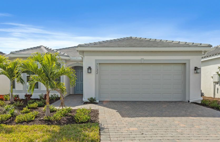 Mystique - Del Webb Oak Creek: North Fort Myers, Florida - Del Webb
