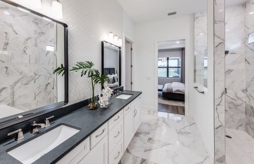 Regalia | Owner's Bathroom