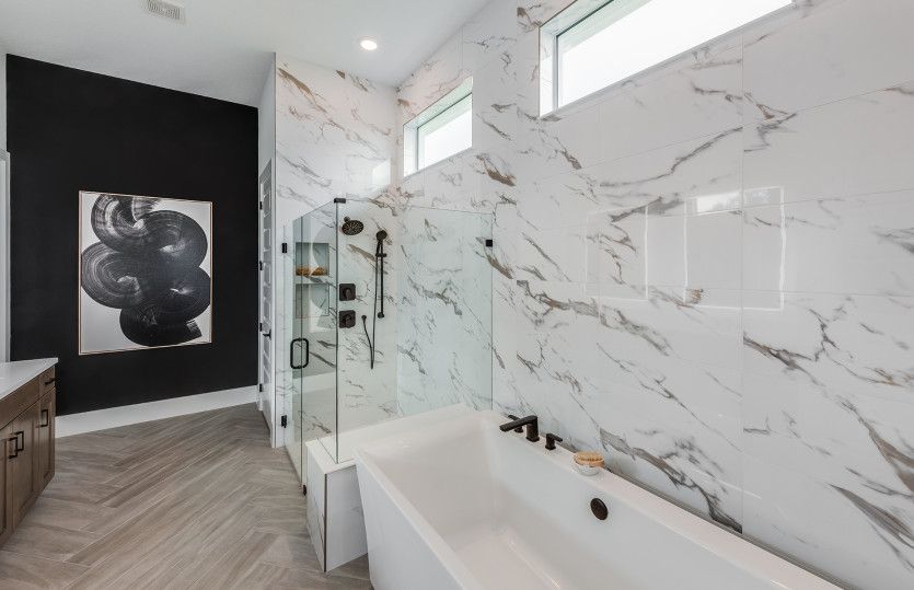 Madeira | Owner's Bathroom