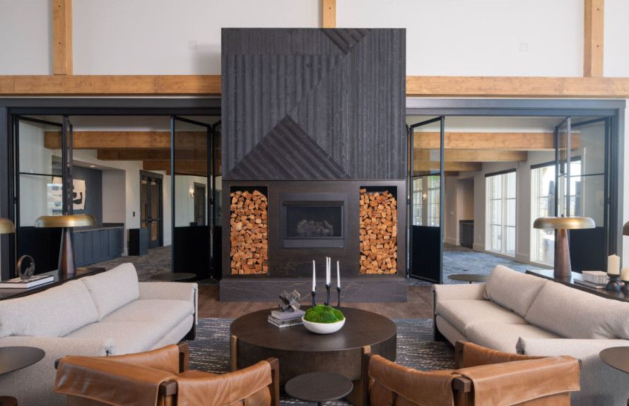 World-Class Amenity Center