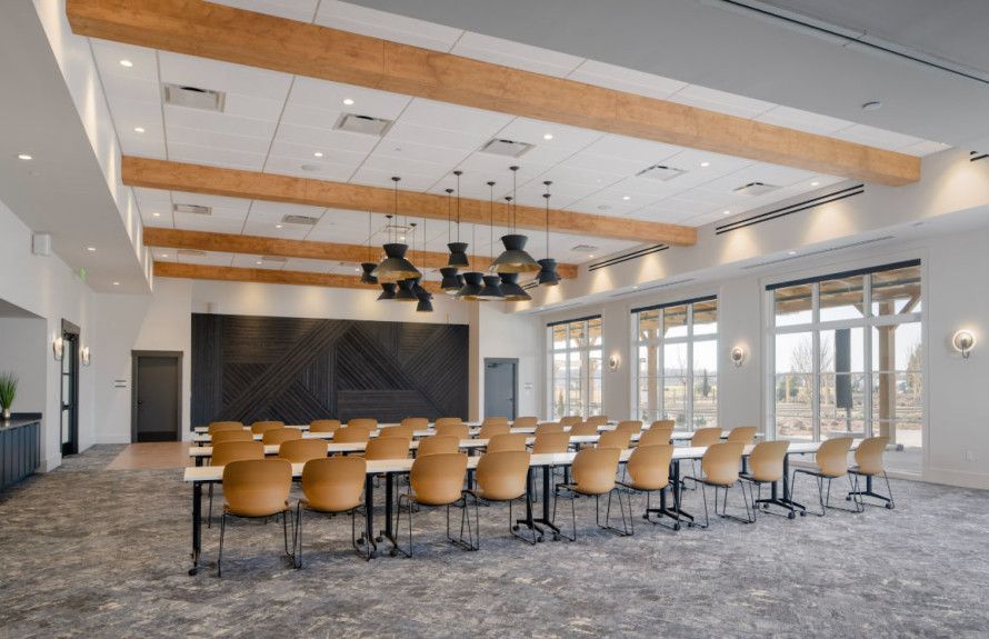 World-Class Amenity Center