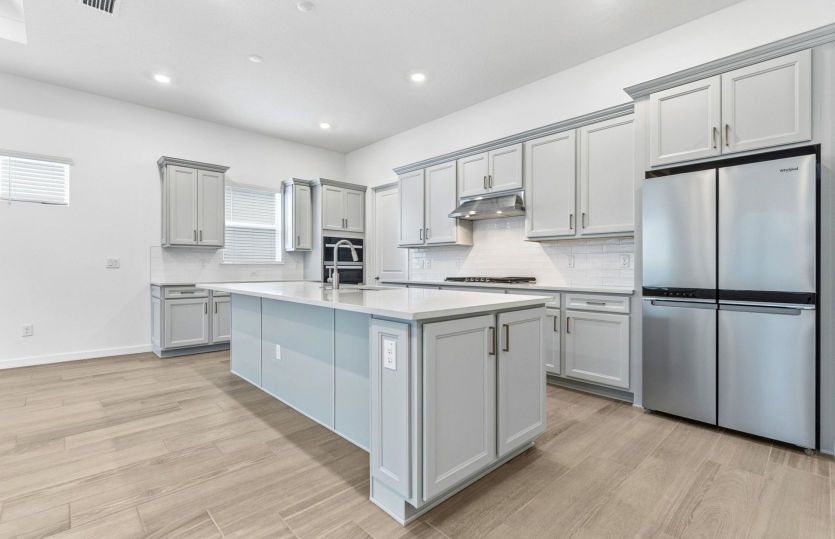 Stylish Built-In Kitchen
