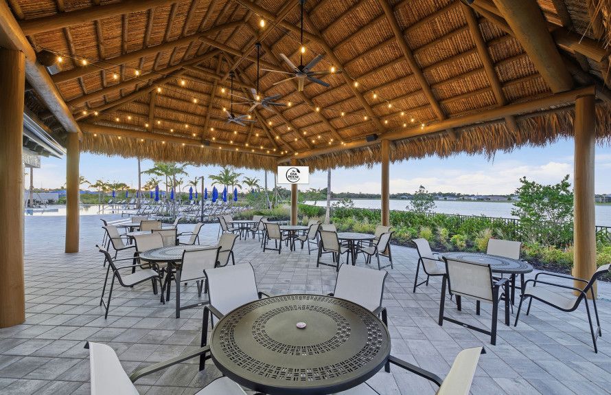 Lakeside Dining