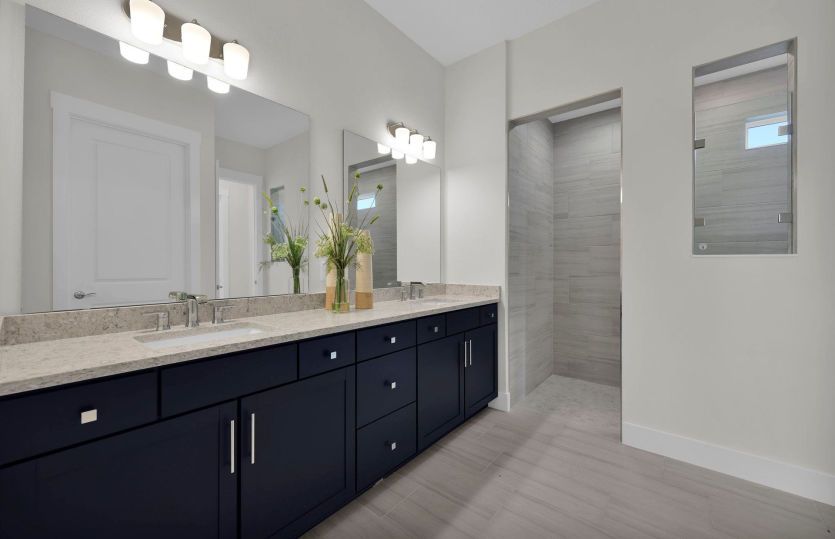 Renown | Owner's Bathroom