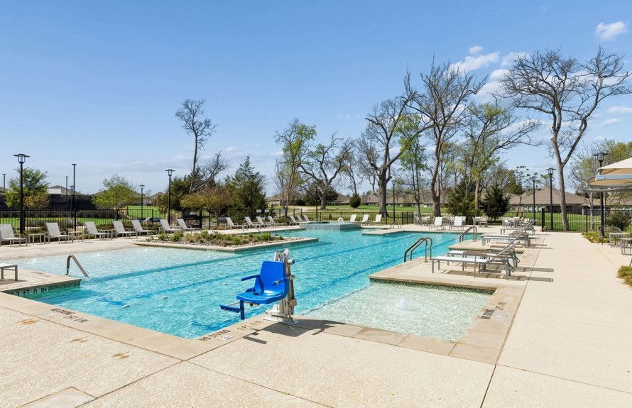 Spacious resort-style pool